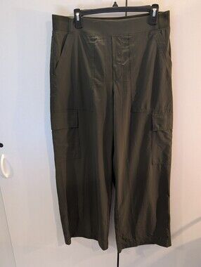 Athleta Woman's Size 12 Wide Leg Olive Cargo Athletic Pants